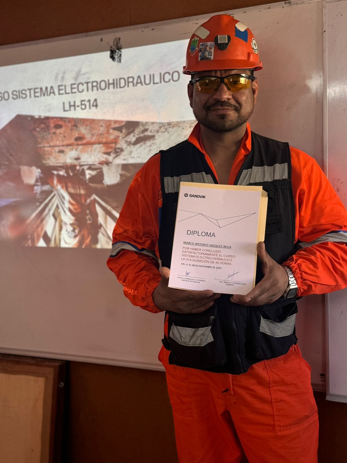 Capacitación especializada en Unidad Ermitaño: Electrohidráulica LH-514