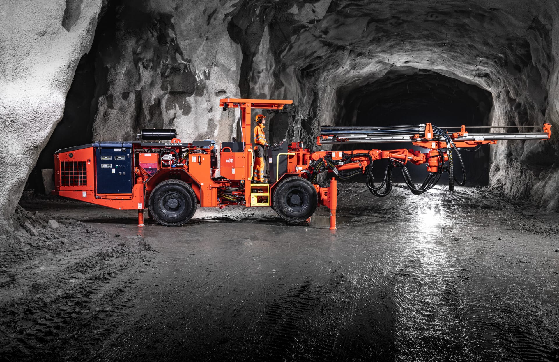 sandvik-dd311-tre-img-2021-7102-hires_JPEG 1920x1080 (Suitable for PPT).jpeg