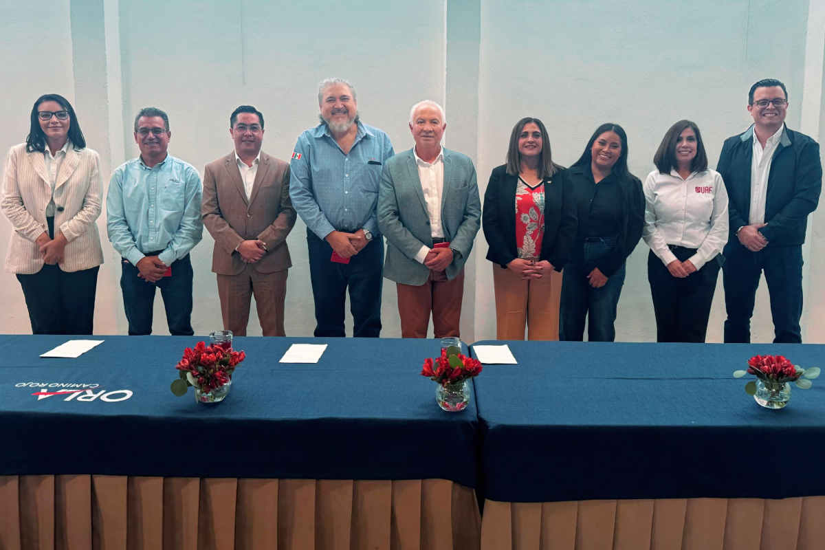 Apoya Orla Camino Rojo en Formación de Estudiantes