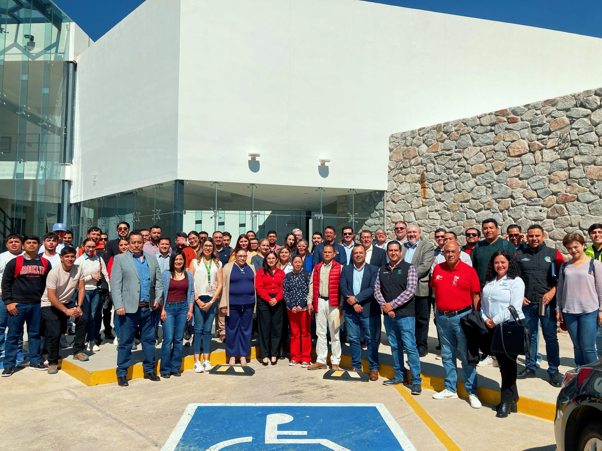 Cierre de la Semana de Salud en el Trabajo: Abordan Desafíos Ambientales y de Gestión