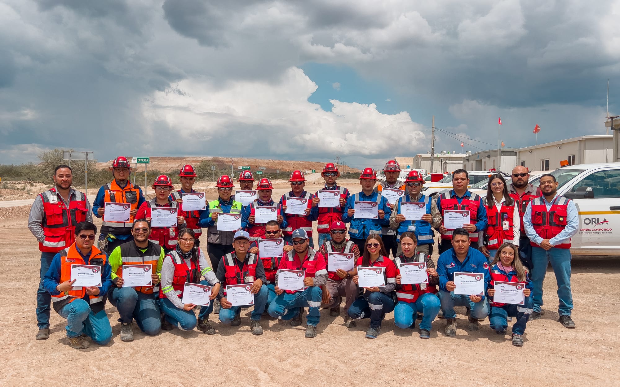 Orla Camino Rojo reconoce y fortalece a su Brigada de Emergencias “Los Coyotes Rojos” en su compromiso por la seguridad.
