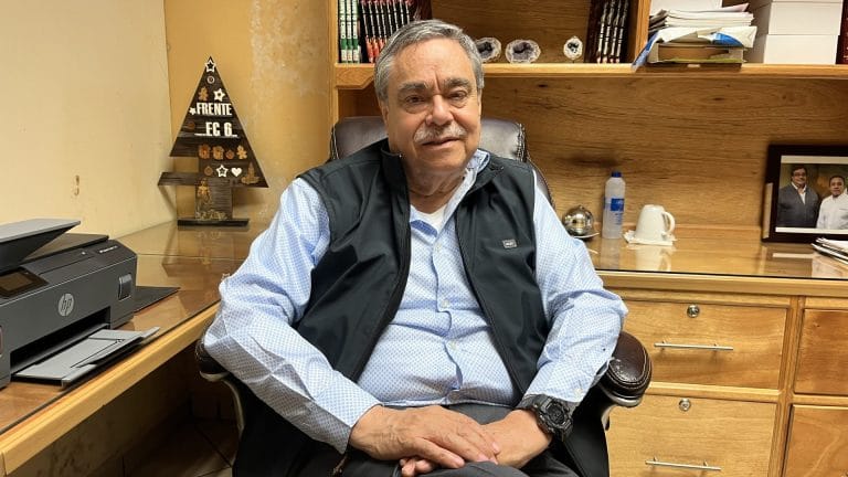 Continúa minería generando empleos