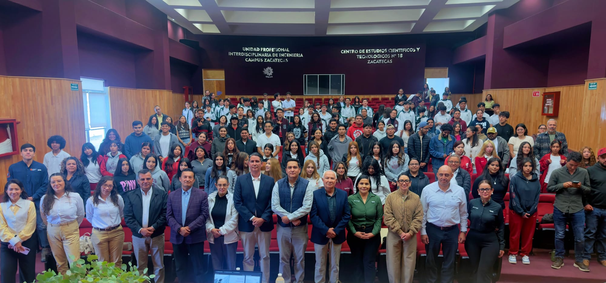 UPIIZ y el Clúster Minero de Zacatecas abordan la problemática hídrica en conferencia
