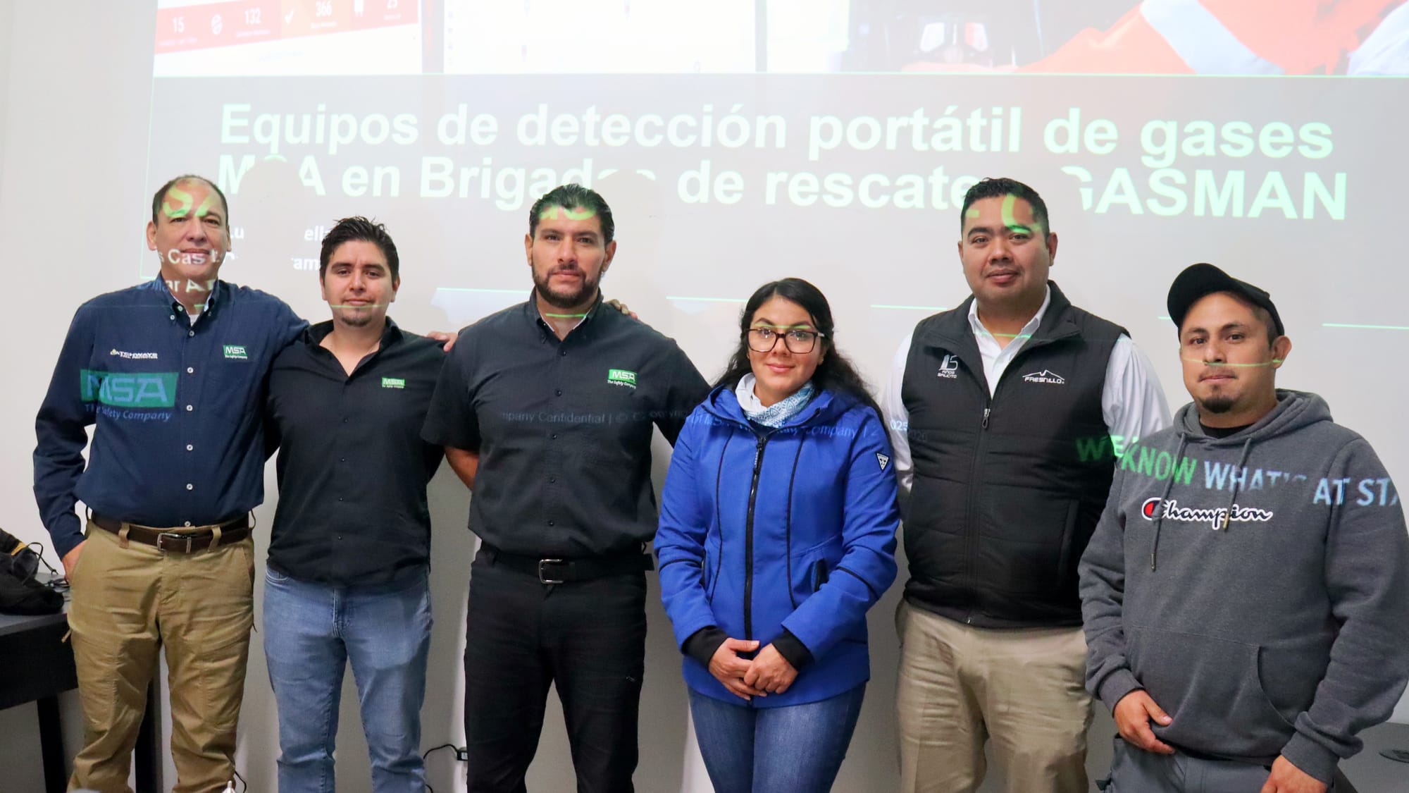 Capacitan a brigada de rescate en detección portátil de gases