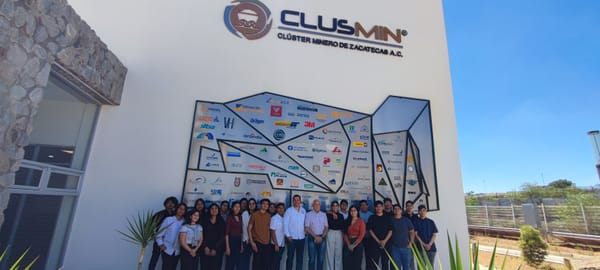 Newmont en conjunto con el Clusmin realizan conferencia magistral dirigida a estudiantes de Ingenierías afines a la minera.