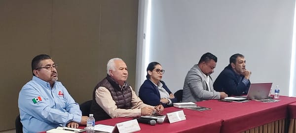 Sesiona Comité de Innovación y Tecnología en Clusmin