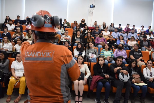 Realiza Sandvik la Feria del Empleo Rosa