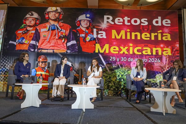 Sandvik con crecimiento en inclusión de mujeres a la operación de equipos mineros.