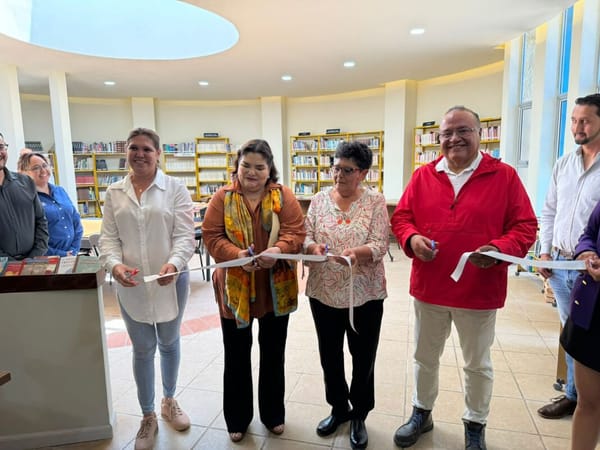 Entrega Capstone Copper rehabilitación de biblioteca pública Solidaridad, de Hacienda Nueva, Morelos