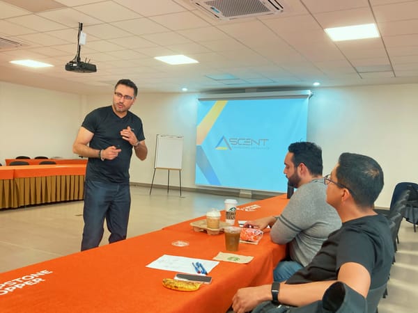 Capstone Copper Impulsa el Crecimiento Interno con Coaching Empresarial