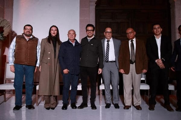 Presentan libro Guía de Biodiversidad de la Unidad Cozamín, de Capstone