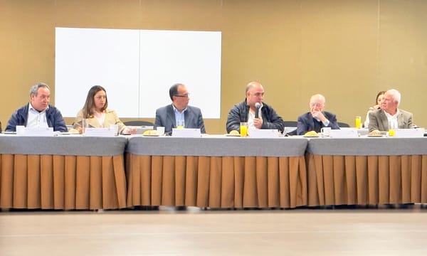 La CAMIMEX en coordinación  con el Clúster  Minero de Zacatecas se reúnen con el Jefe de unidad de coordinación de actividades extractivas de la Secretaría de Economía Federal.