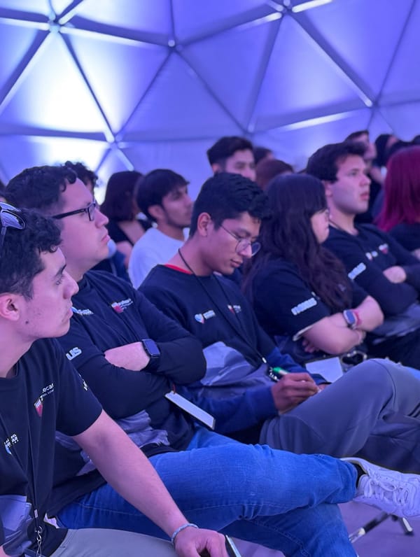 Fresnillo PLC comparte innovación y conocimiento en el Pabellón Minero de la FENAZA 2025