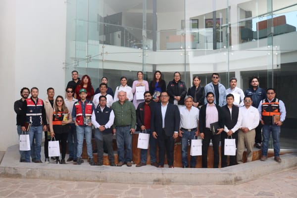 Clúster Minero de Zacatecas impulsa la transformación digital con conferencia sobre analítica avanzada y gemelos digitales.