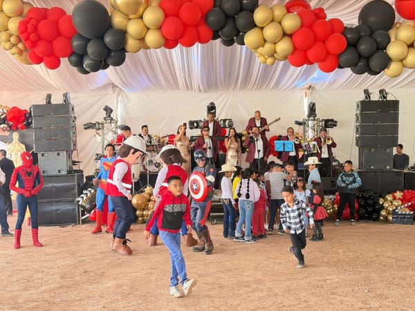 Orla Camino Rojo celebra el Día de la Familia con temática Hollywood junto a colaboradores y comunidades vecinas