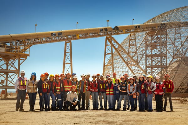 Orla Camino Rojo abre sus puertas a estudiantes y fortalece la formación de talento minero con enfoque sustentable.