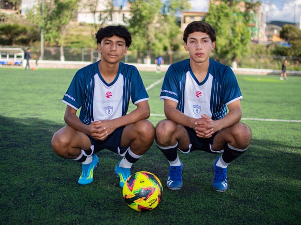 INTEGRANTES DE LA ACADEMIA DE FUTBOL DE GRUPO MÉXICO SE VAN BECADOS CON TUZOS DE PACHUCA